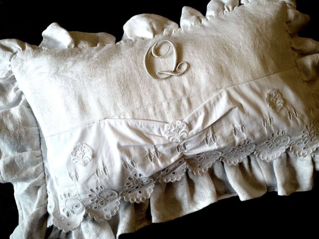 ※限定価格※フランスアンティーク　イニシャル刺繍　レース　クッションカバー