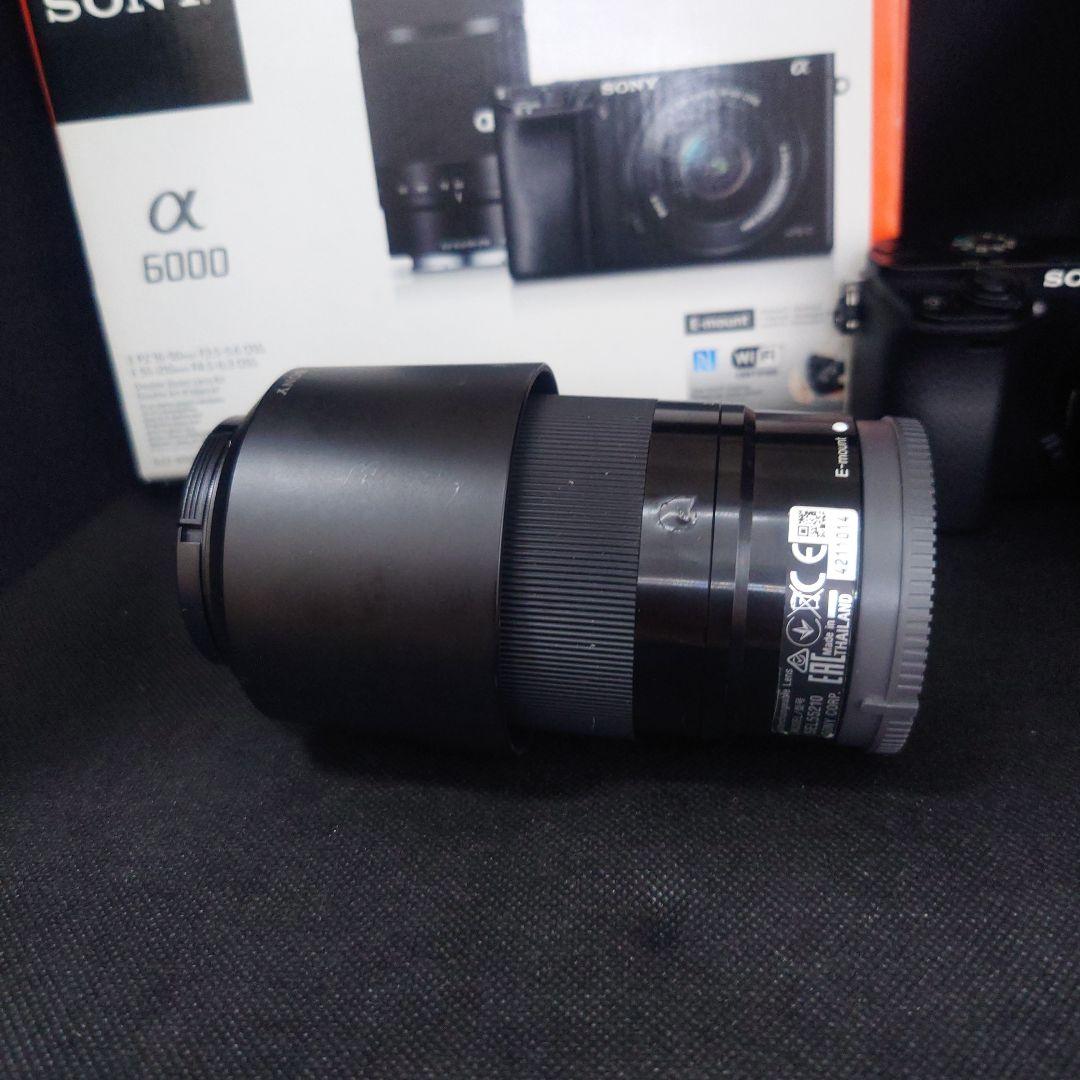 しろくろ様　SONY ミラーレス一眼 α6000 ダブルズームレンズキット予バ付