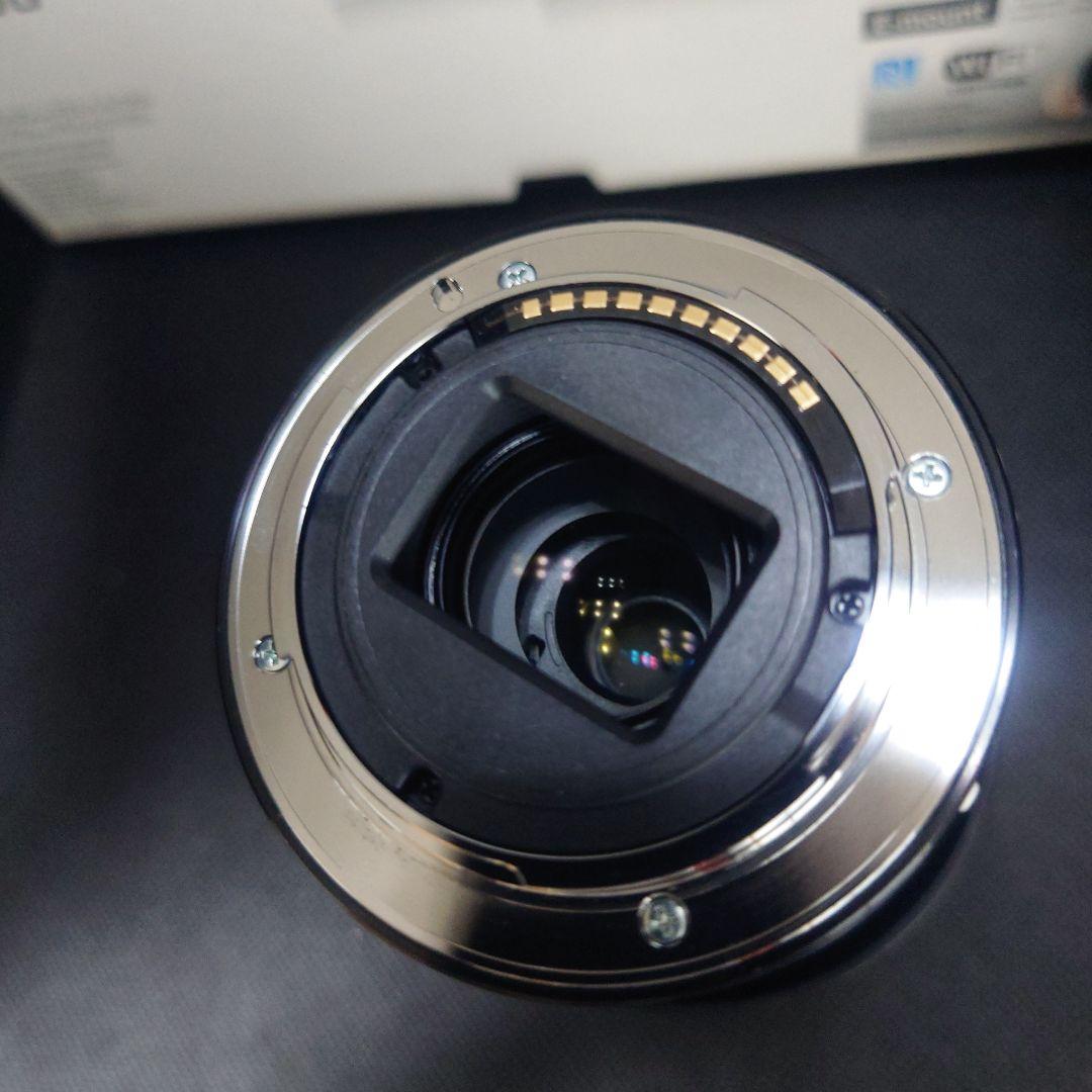 しろくろ様　SONY ミラーレス一眼 α6000 ダブルズームレンズキット予バ付