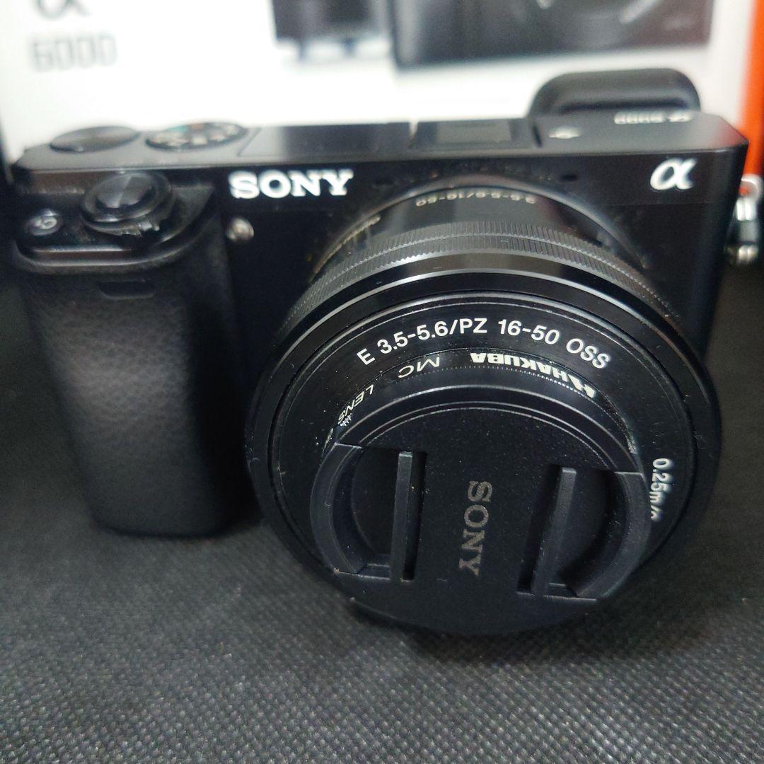 しろくろ様　SONY ミラーレス一眼 α6000 ダブルズームレンズキット予バ付