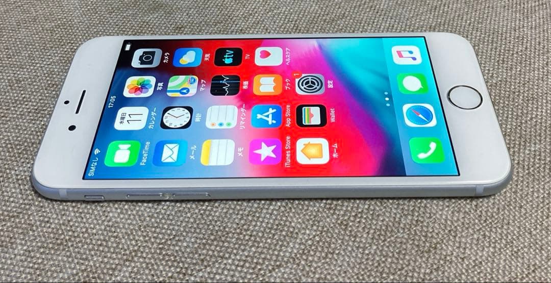 iPhone6 バッテリー最大99% A1586 16G docomo