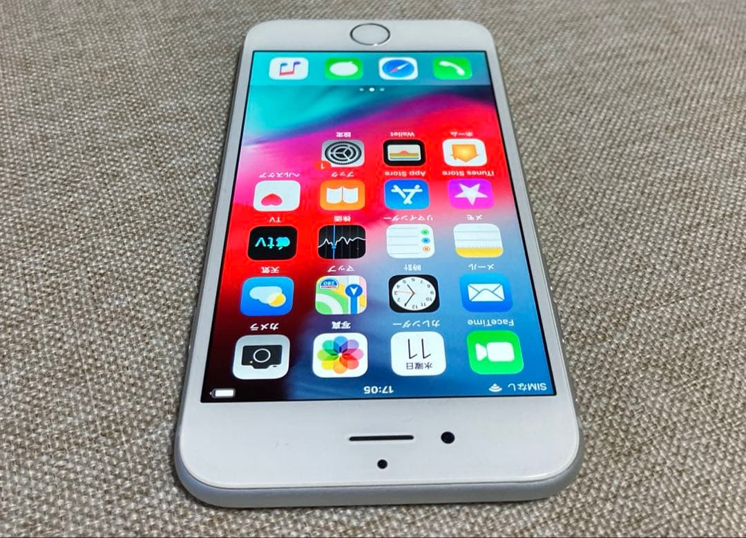 iPhone6 バッテリー最大99% A1586 16G docomo