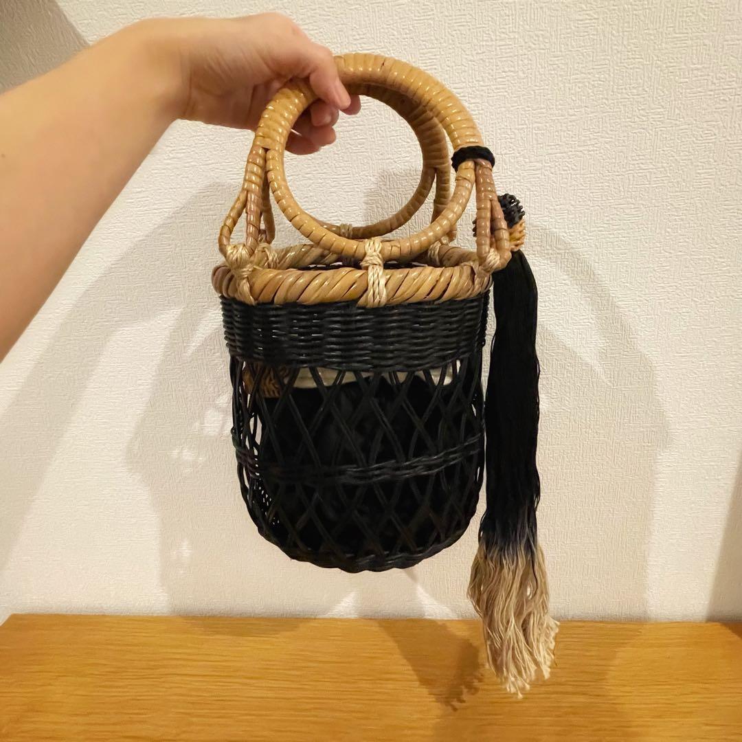 【美品】GALERIE DES BAINSかごバッグ ブラックラタン 巾着付き