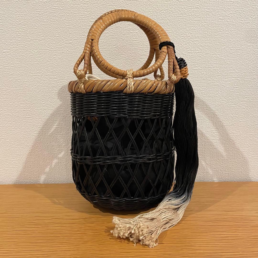 【美品】GALERIE DES BAINSかごバッグ ブラックラタン 巾着付き