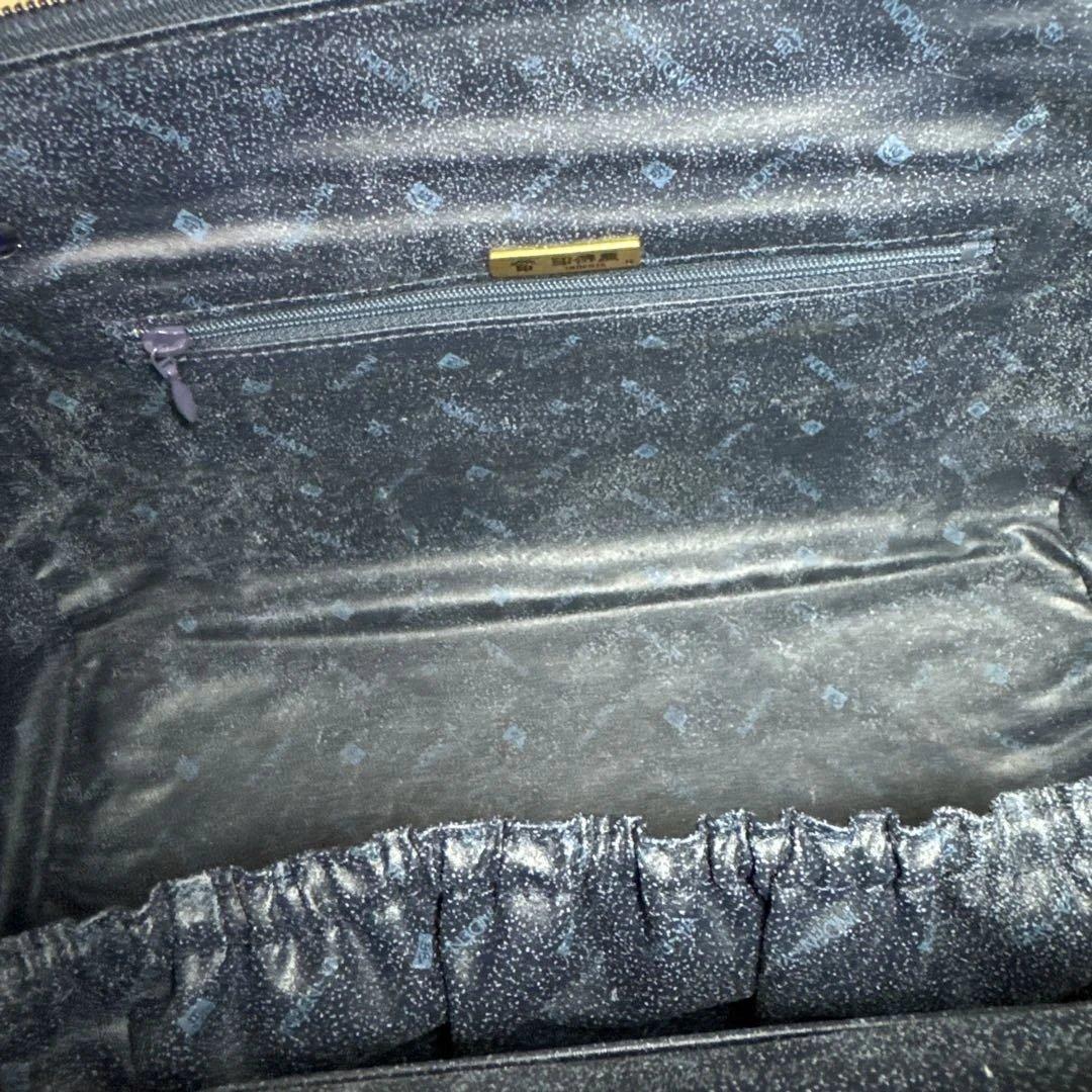 印傳屋　上品なネイビーブルーに唐草模様のバッグ(ボストンバッグ)