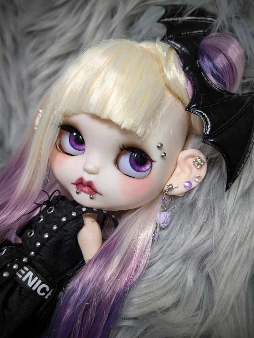 地雷★ウサギアイシードール❁︎カスタム❁︎アウトフィット付き