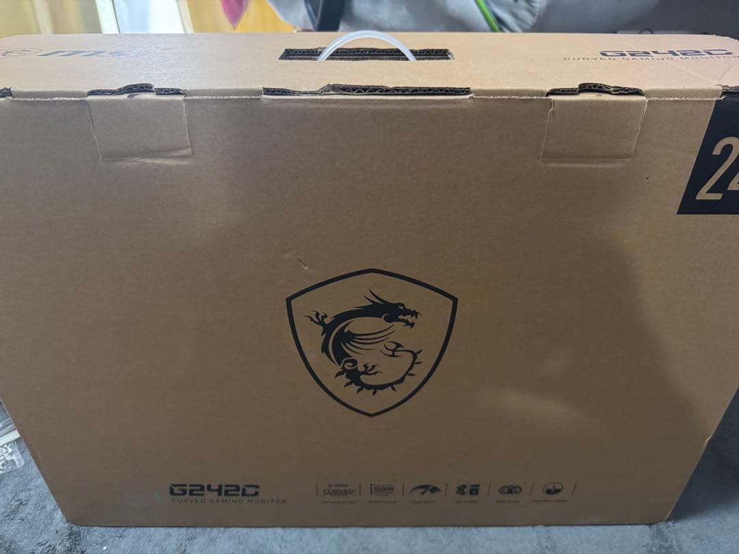 MSI G242C 24 湾曲インチゲーミングモニター
