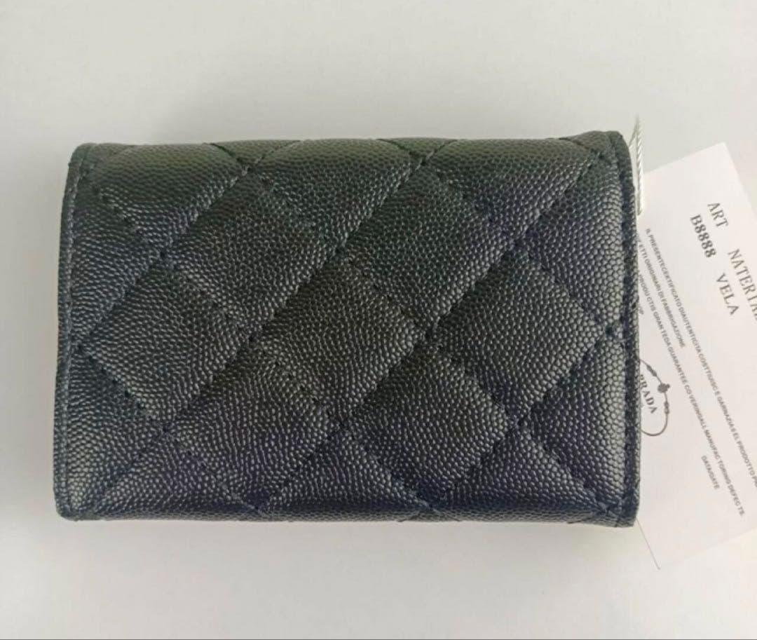 【ノベルティ】PRADA ブラック ナイロン 財布 キルティング