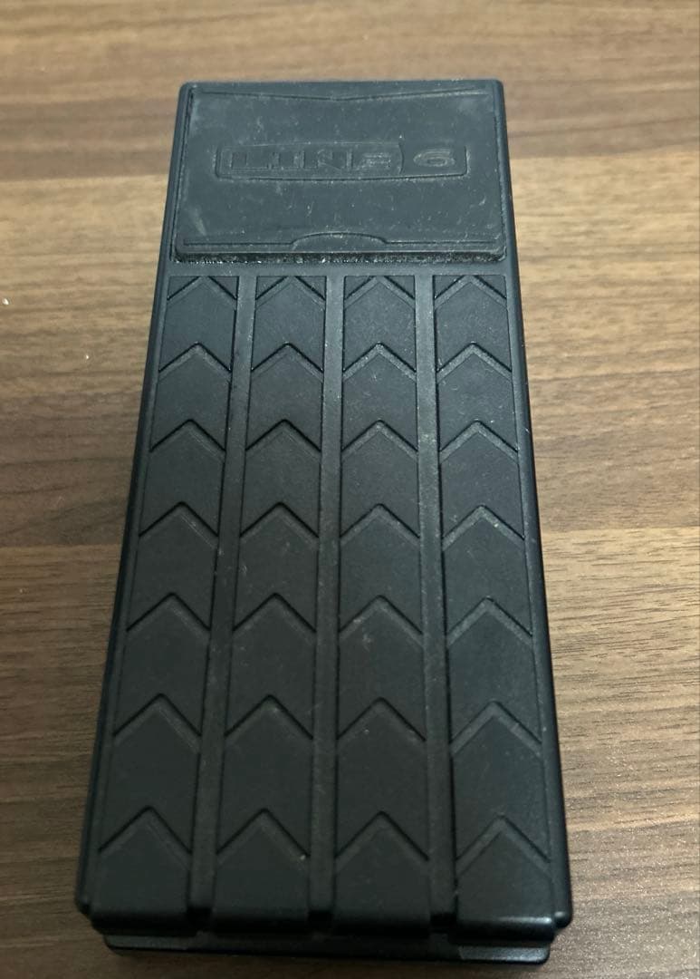 Line 6 FM4 Filter Modulation Pedal アダプタ付