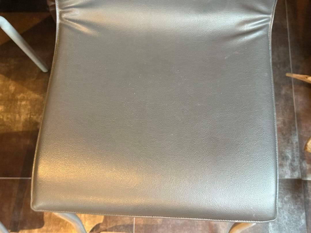 ②リーンロゼ　ligne roset ブラック　レザーチェア　2脚セット　YZ