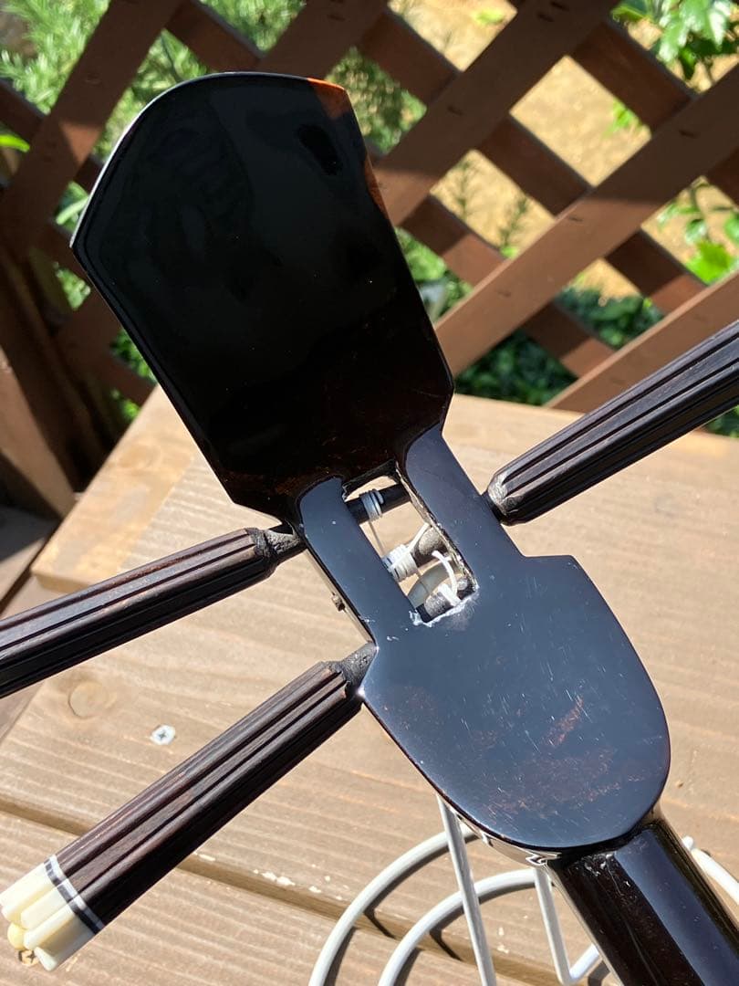 沖縄三線最高峰八重山黒木与那城型本皮一枚張りスンチ塗りの出品です♪