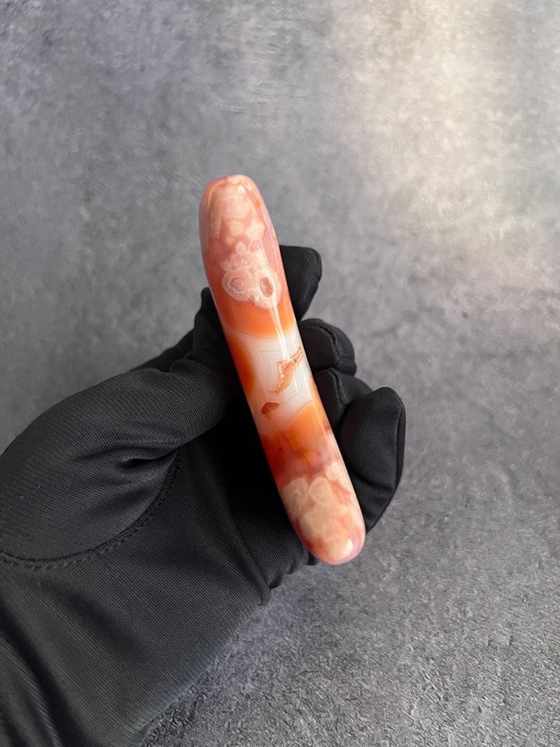 高品質　カーネリアン　フラワーアゲート　桜瑪瑙　月　ムーン　台座付き