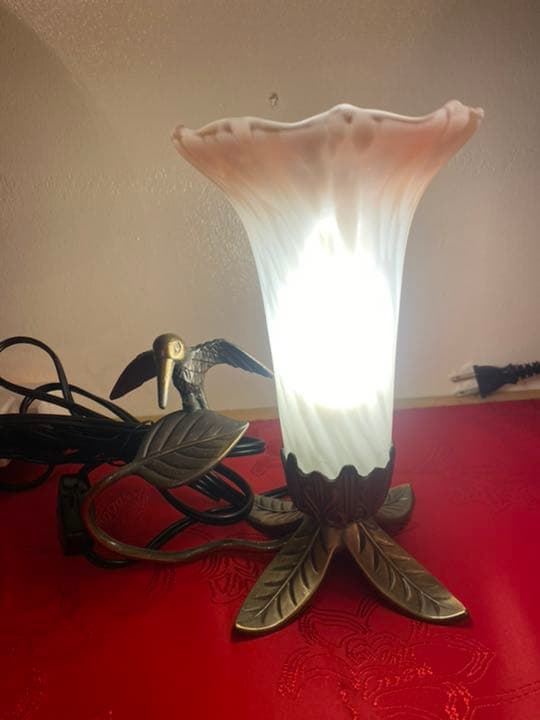 リリーランプ お洒落なフロアスタンドランプ