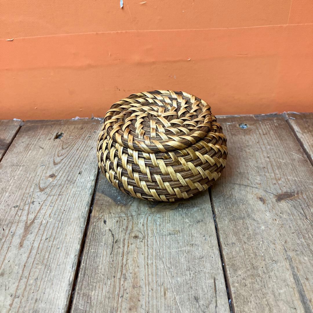 B-壁 ラタン バスケット 籐 籠 カゴ 収納バスケット 蓋付きバスケット 小物