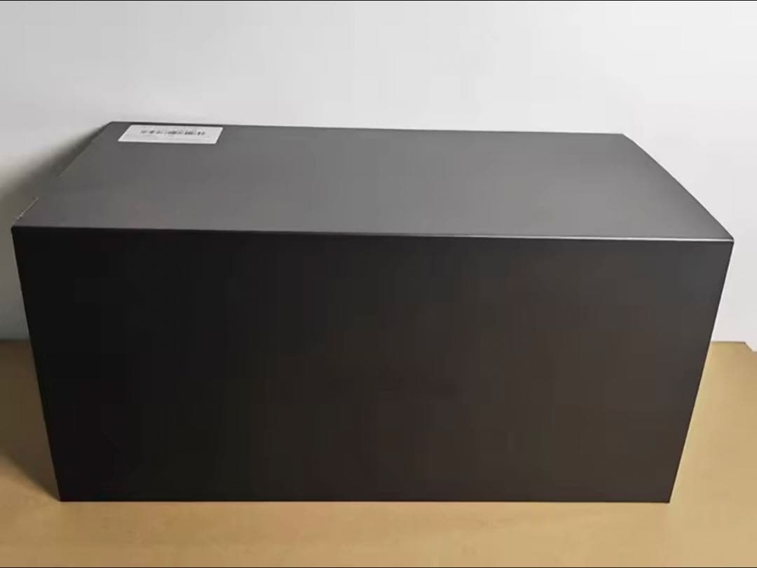 Lexus 1:18 ￼ダイキャスト￼LM500h ホワイトモデルミニカー