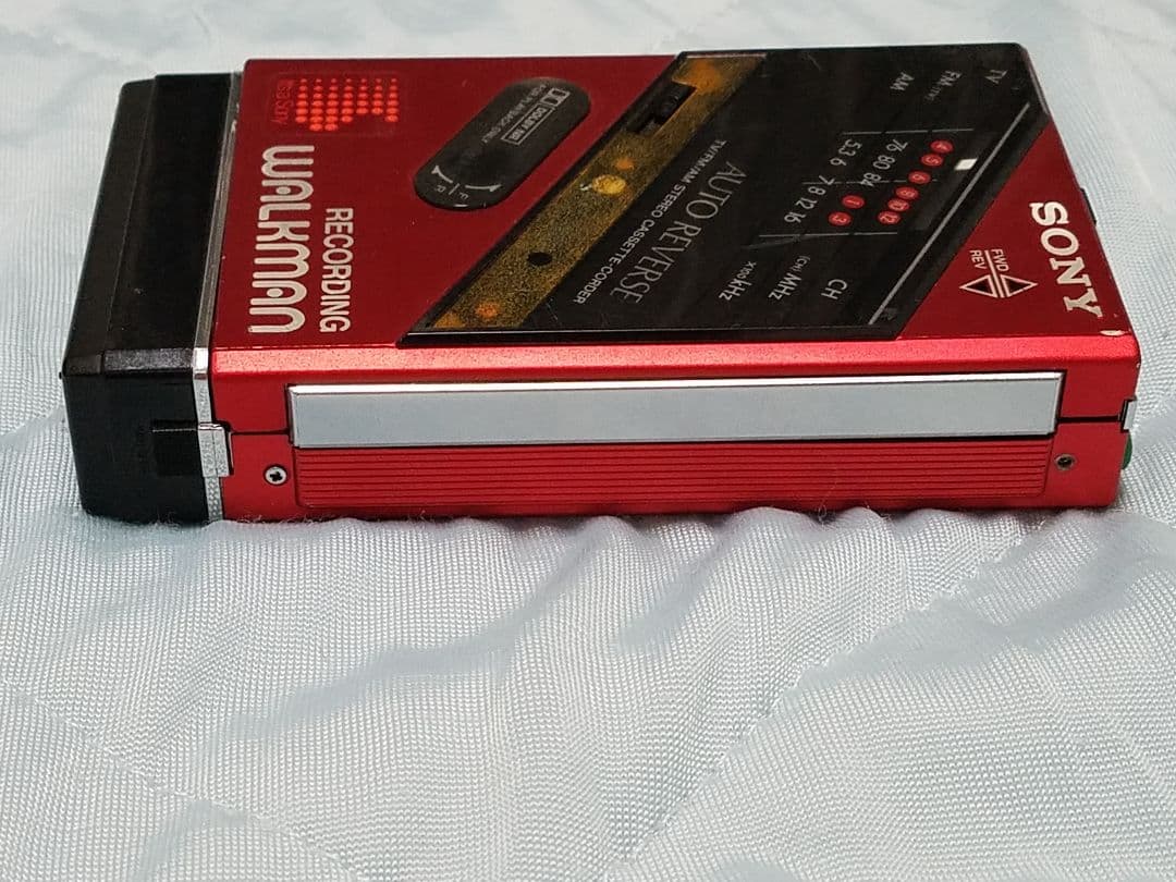 SONY WALKMAN WM-F202 カセットプレーヤー 赤