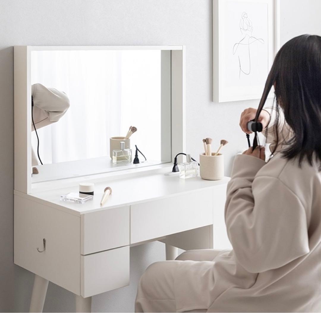 【幅71cm】Emu ミラー&収納付きドレッサーデスク コンセント