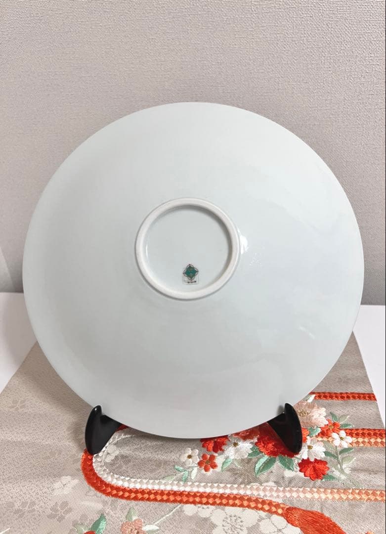 入手困難　有田焼　徳幸窯　　錦青地銀彩菊華紋　盛鉢