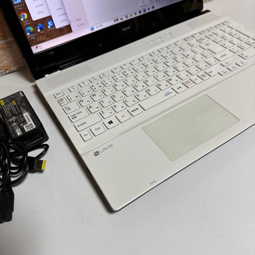 美品NECノートPC FHD SSDメモリ8GB Windows11オフィス付き