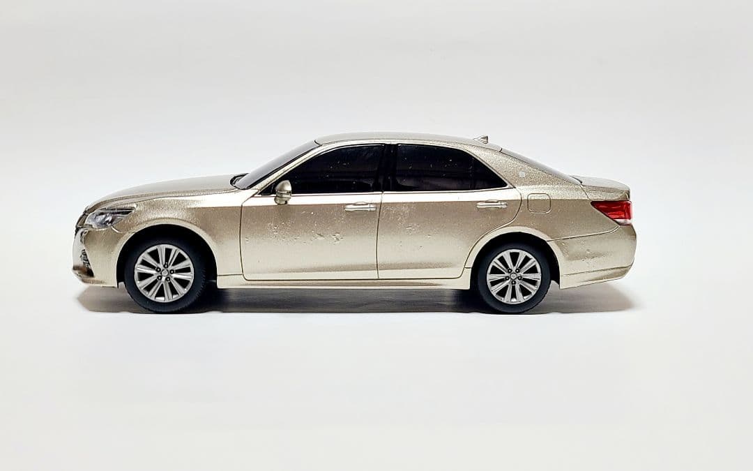 トヨタ 210系クラウンアスリートG後期 カラーサンプル