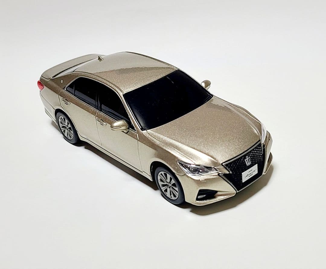 トヨタ 210系クラウンアスリートG後期 カラーサンプル