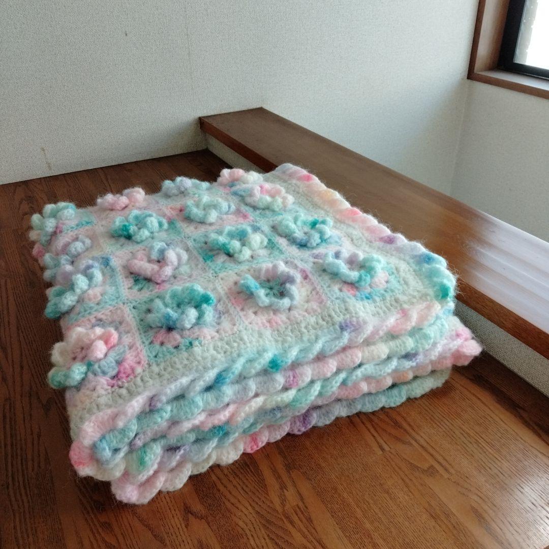 手編み　ハニカムヤーン　大判ケット　3Dお花モチーフ