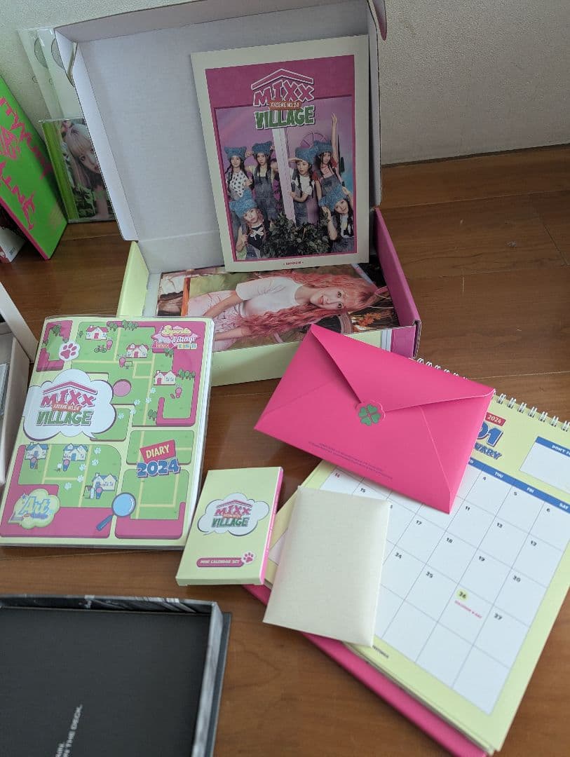 NMIXX　公式スタジャン（Lサイズ）＆アルバム＆ポスター　まとめ販売