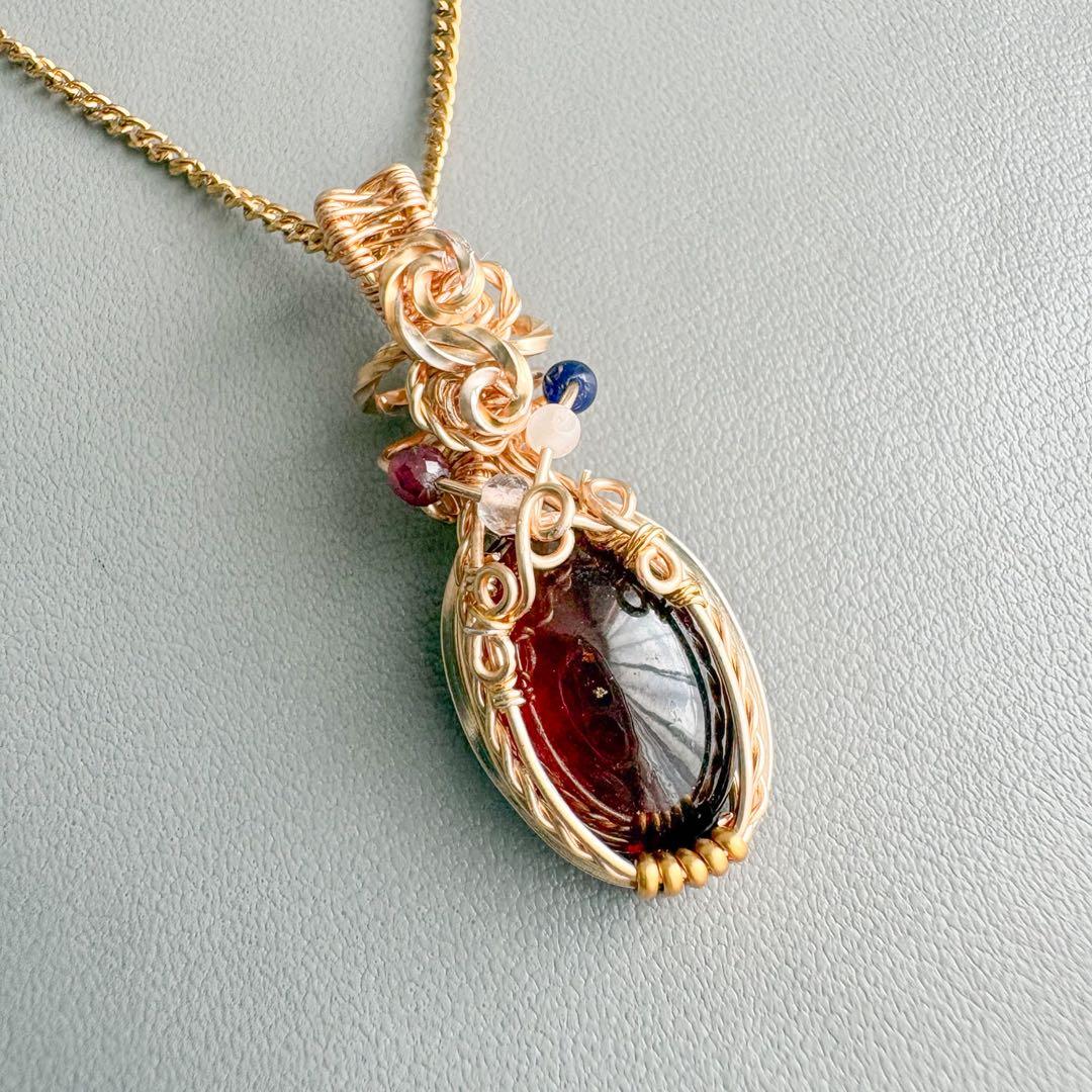 2点おまとめ ヘソナイトガーネット 、レインボームーンストーンペンダントトップ