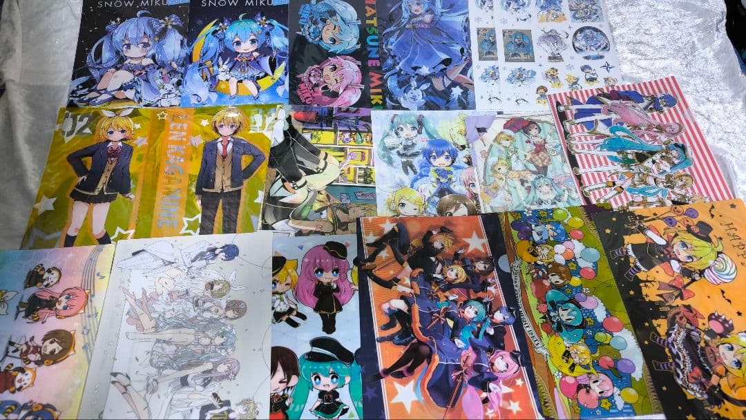 (バラ売り不可)初音ミク　クリアファイル50枚超　千本桜
