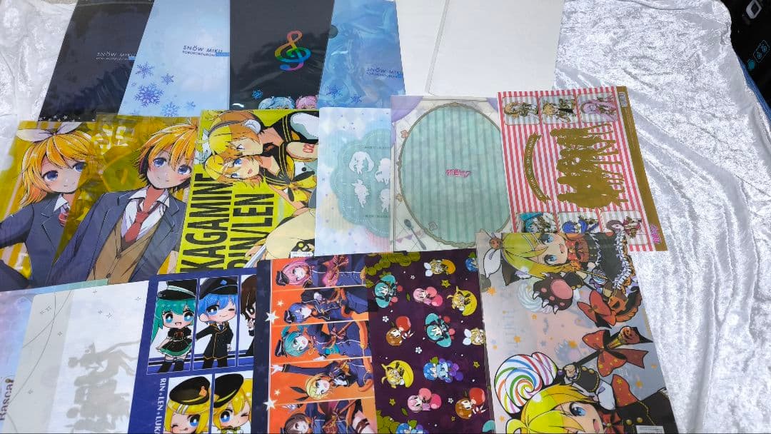 (バラ売り不可)初音ミク　クリアファイル50枚超　千本桜