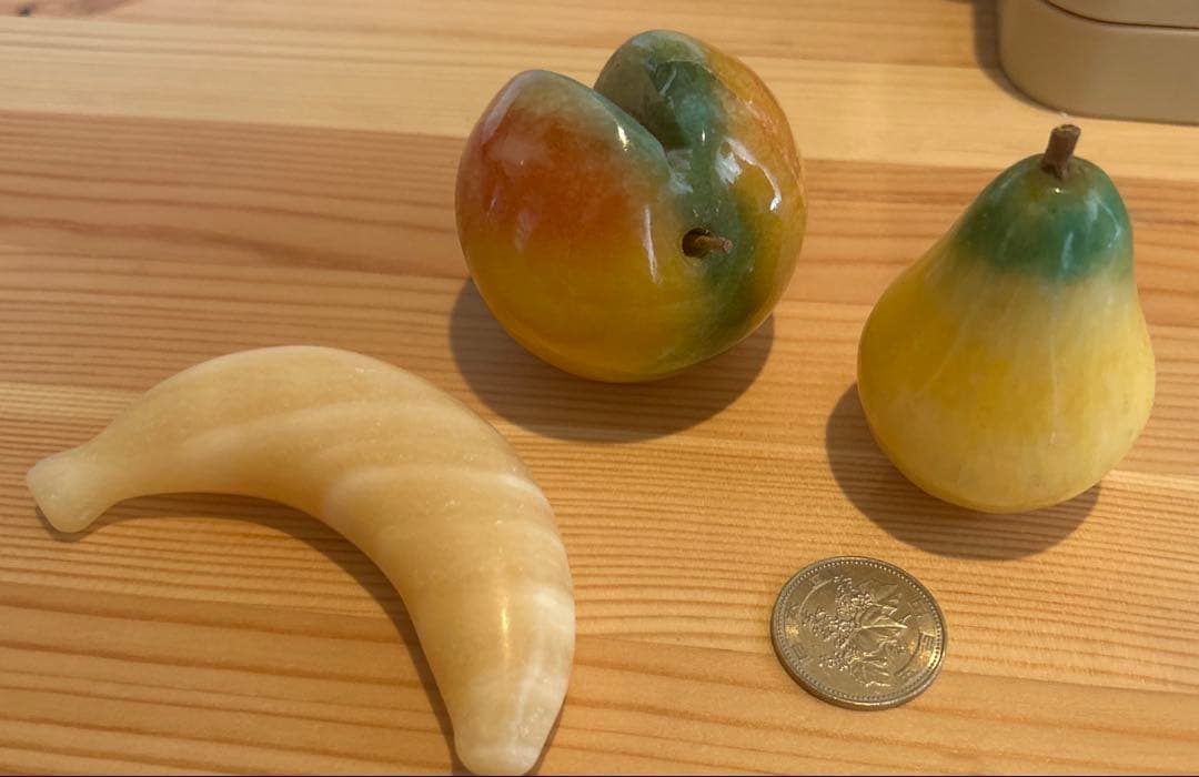 天然石　ヴィンテージ　オブジェ　置物　ペーパーウェイト　フルーツ　果物