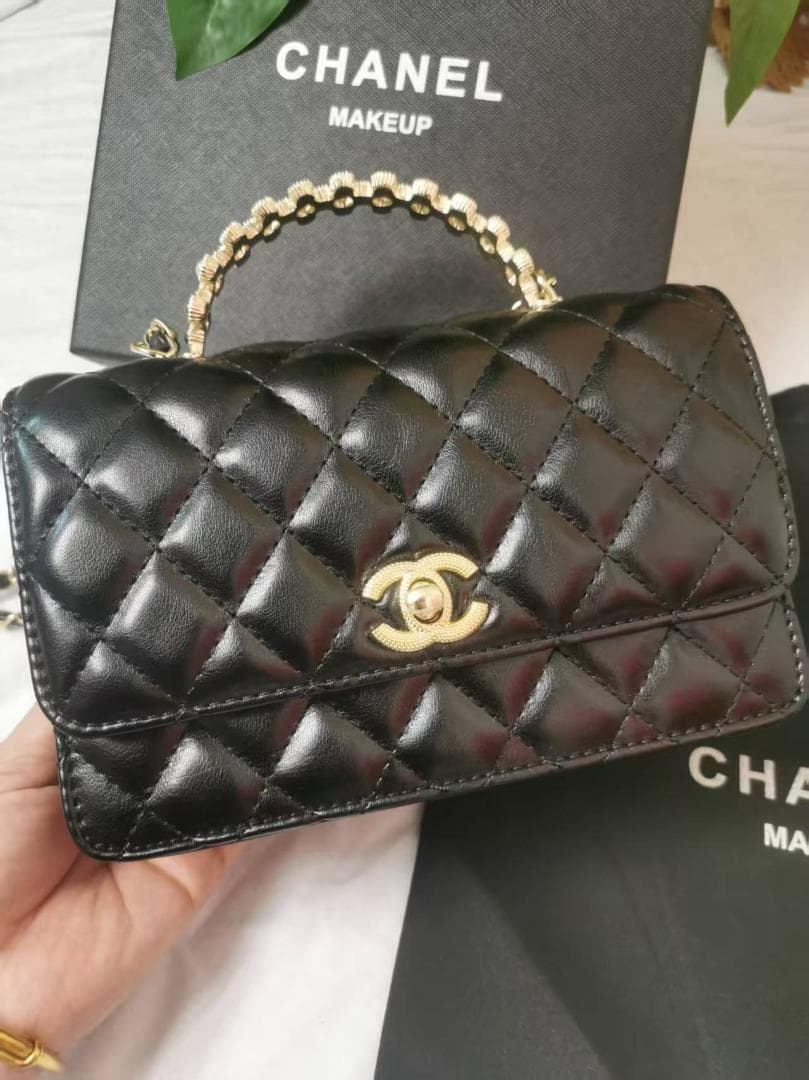 箱付 VIP非売品 ブラックレザー メイクアップポーチ