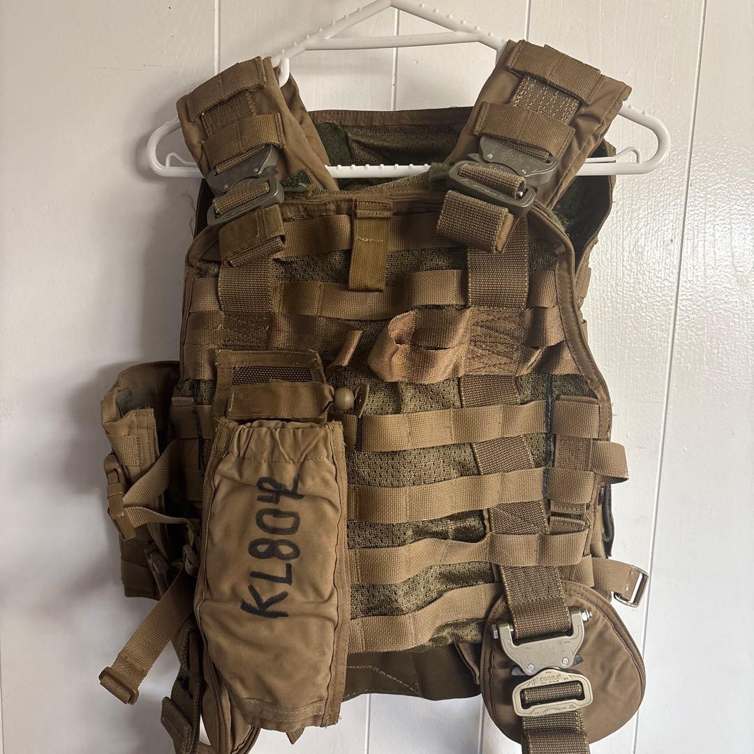 米軍　実物　VEST FRONT BACK SUBASSYタクティカルベスト