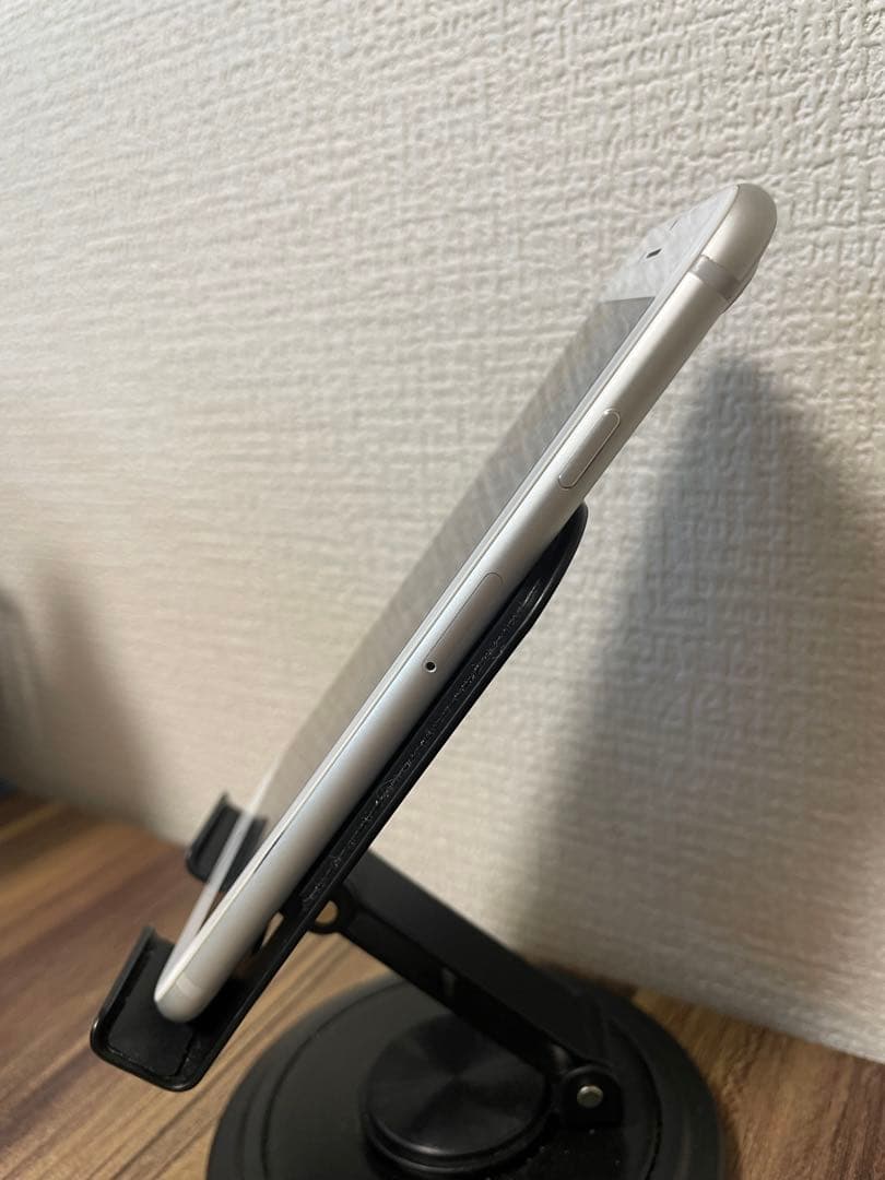 M【即日発送】バッテリー100% iPhone7 シルバー 32GB