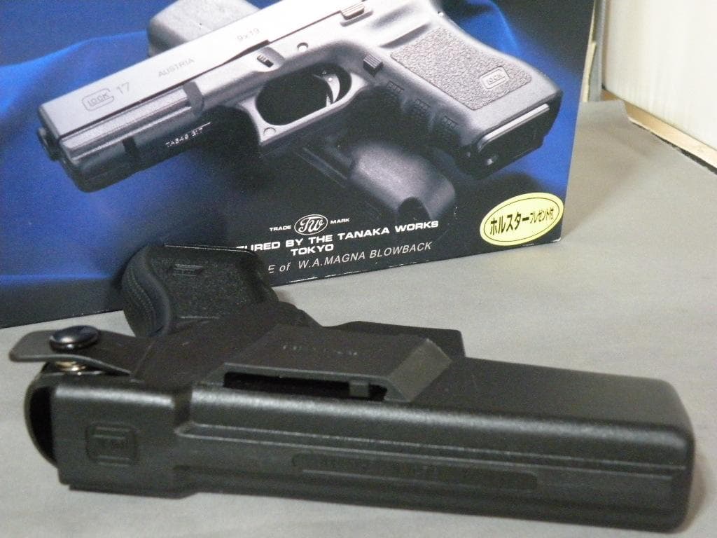 タナカ G17 マグナブローバック　BB　ホルスター付　ウエスタンアームズ提携
