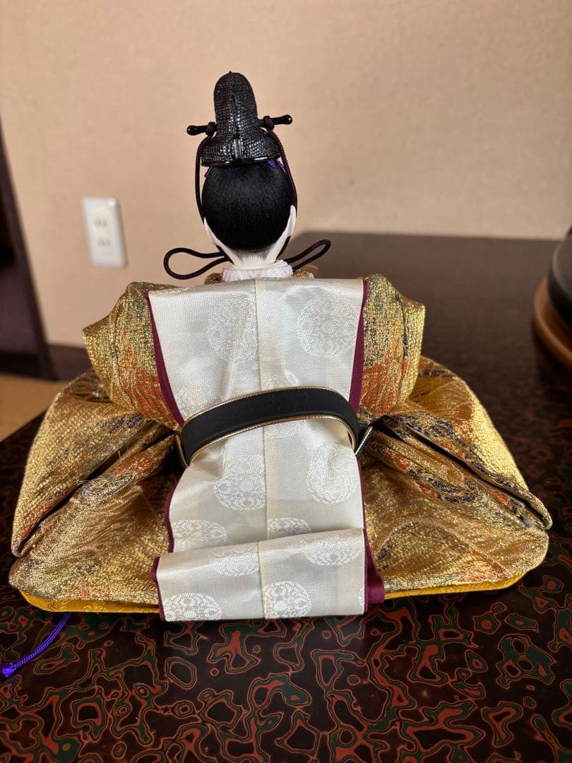 雛人形　吉徳大光　（台、屏風は別売り）