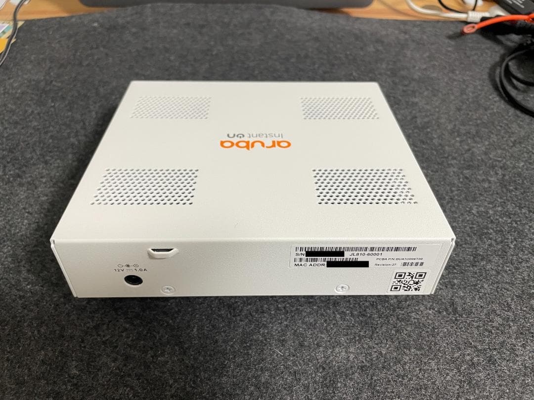 Aruba Instant On 1830 Switch 8ポート L2SW