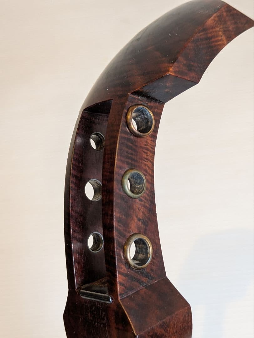 三味線　細棹　棹 幅2.5cm　破れ有　棹分割式