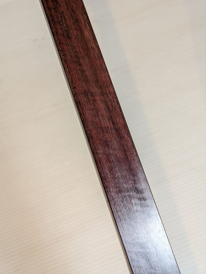 三味線　細棹　棹 幅2.5cm　破れ有　棹分割式