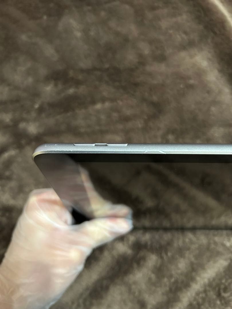 iPad 第5世代 32GB Wi-Fi 本体のみ 初期化済 背面キズあり