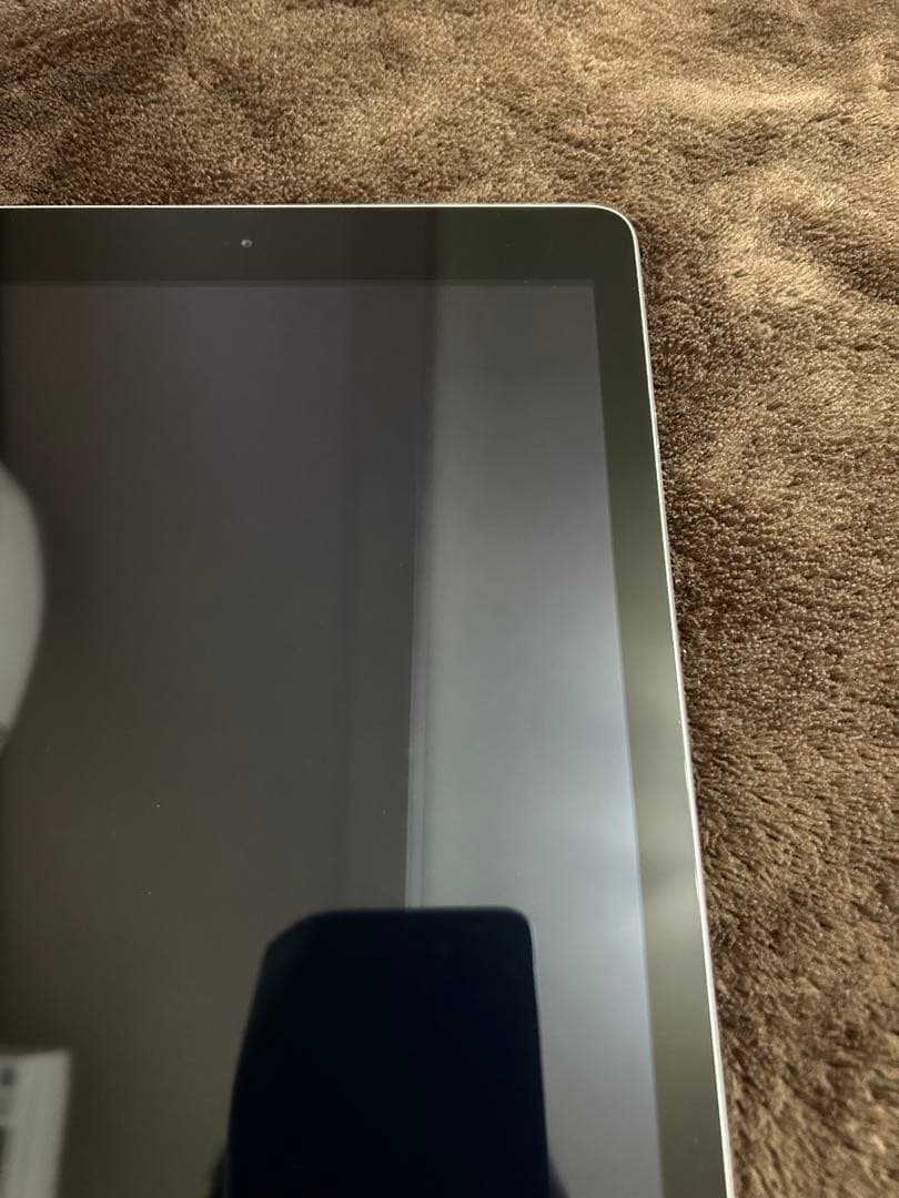 iPad 第5世代 32GB Wi-Fi 本体のみ 初期化済 背面キズあり