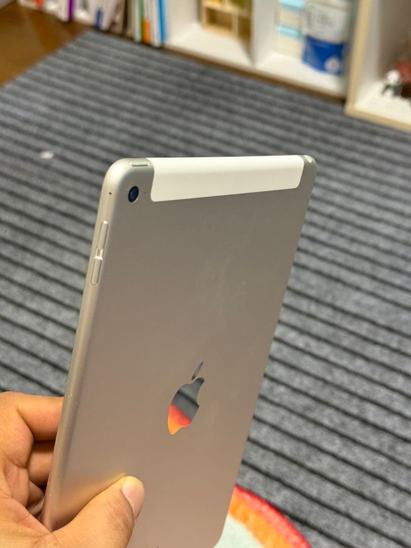 iPad Air 第2世代 32GB Wi-Fi + Cellular