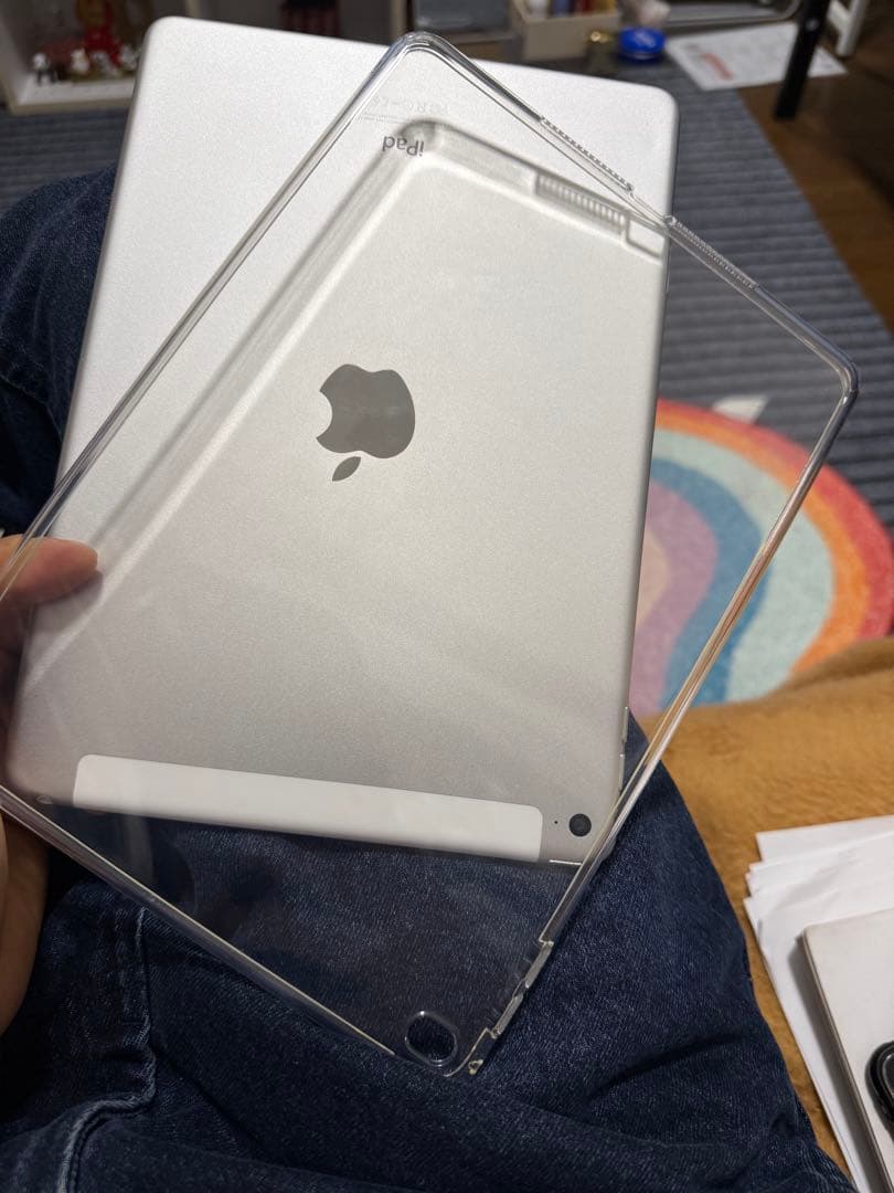 iPad Air 第2世代 32GB Wi-Fi + Cellular