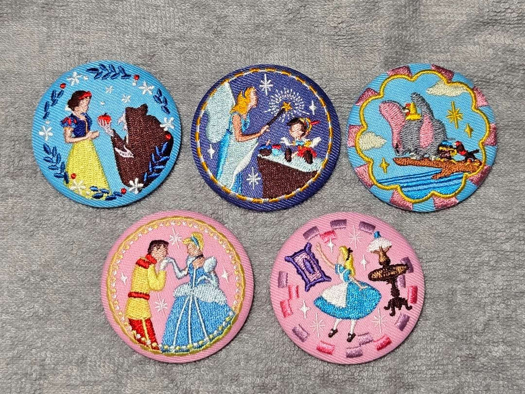 Disney ディズニー 刺繍缶バッジ 刺繍缶バッチ コンプリート15個セット