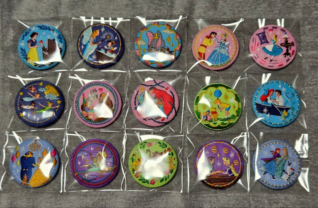 Disney ディズニー 刺繍缶バッジ 刺繍缶バッチ コンプリート15個セット