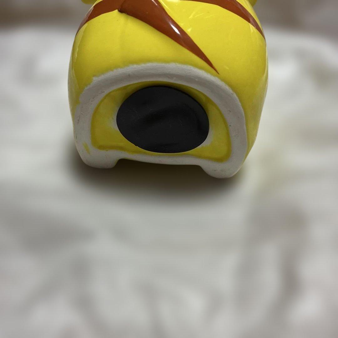 【限定品】ピカチュウ 貯金箱 陶器製　ポケモン　ポケットモンスター　廃盤品