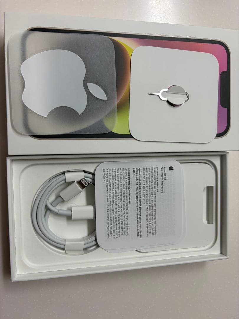 iPhone 14 スターライト 本体 256GB SIMフリー