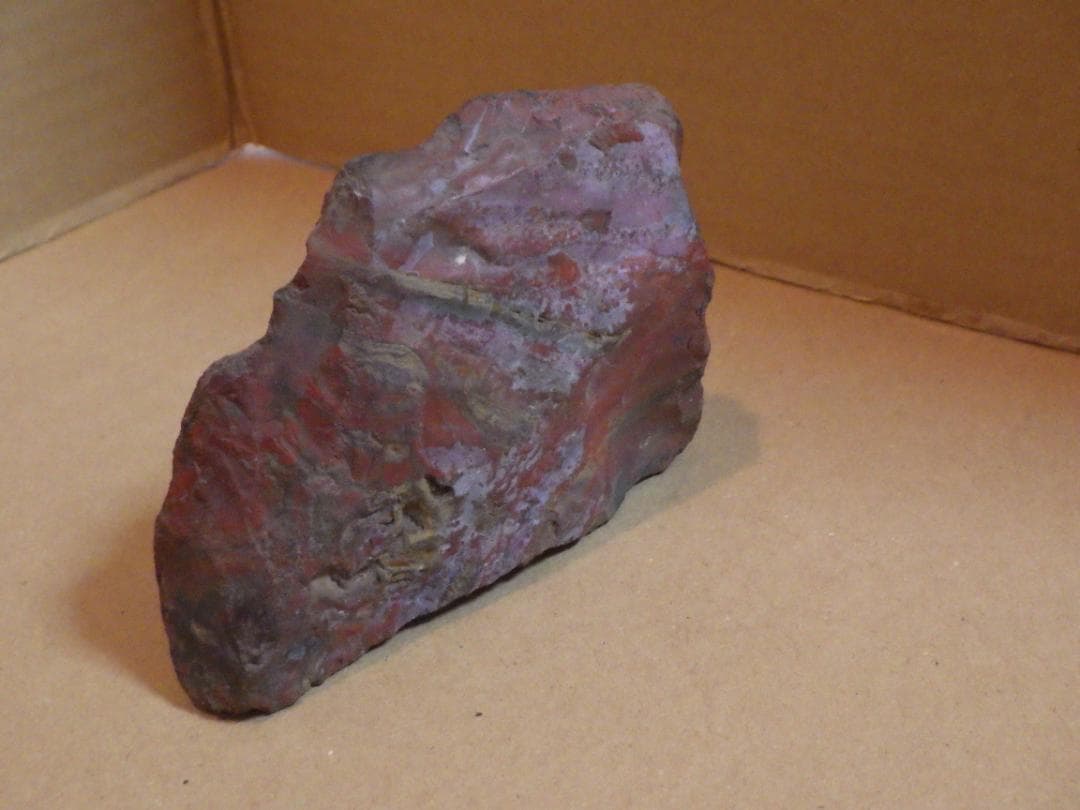 貴重 佐渡赤石 493ｇ 赤玉石 銘石 鉱石 魔除けの石 鑑賞石 パワーストーン