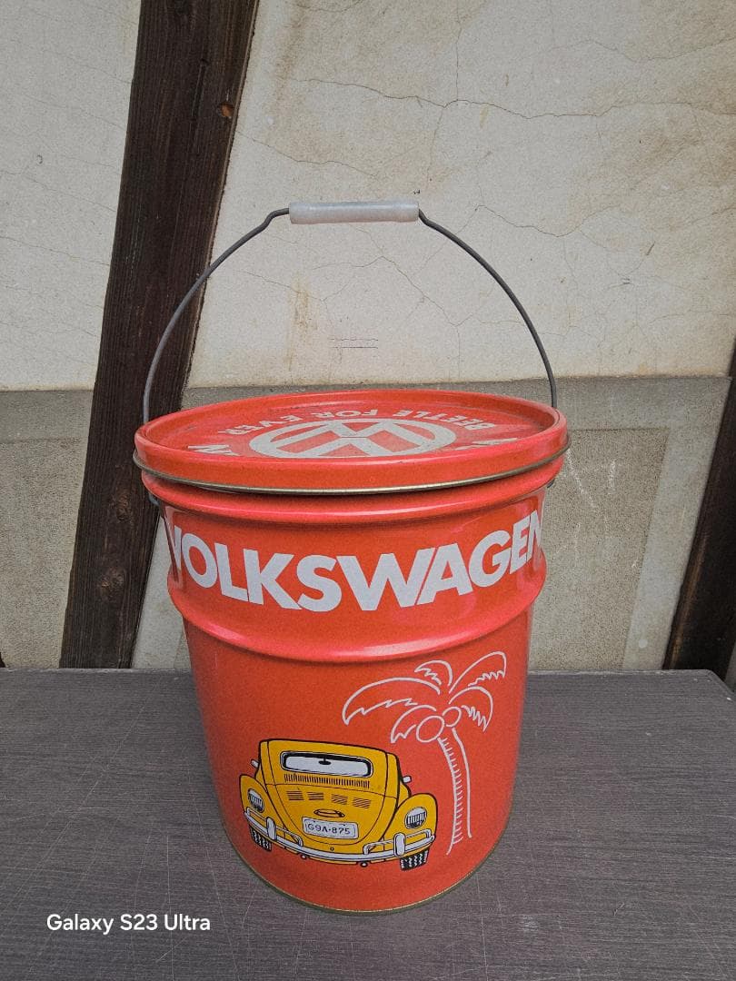 ワーゲン　ペール缶型の小物入れか、スツール