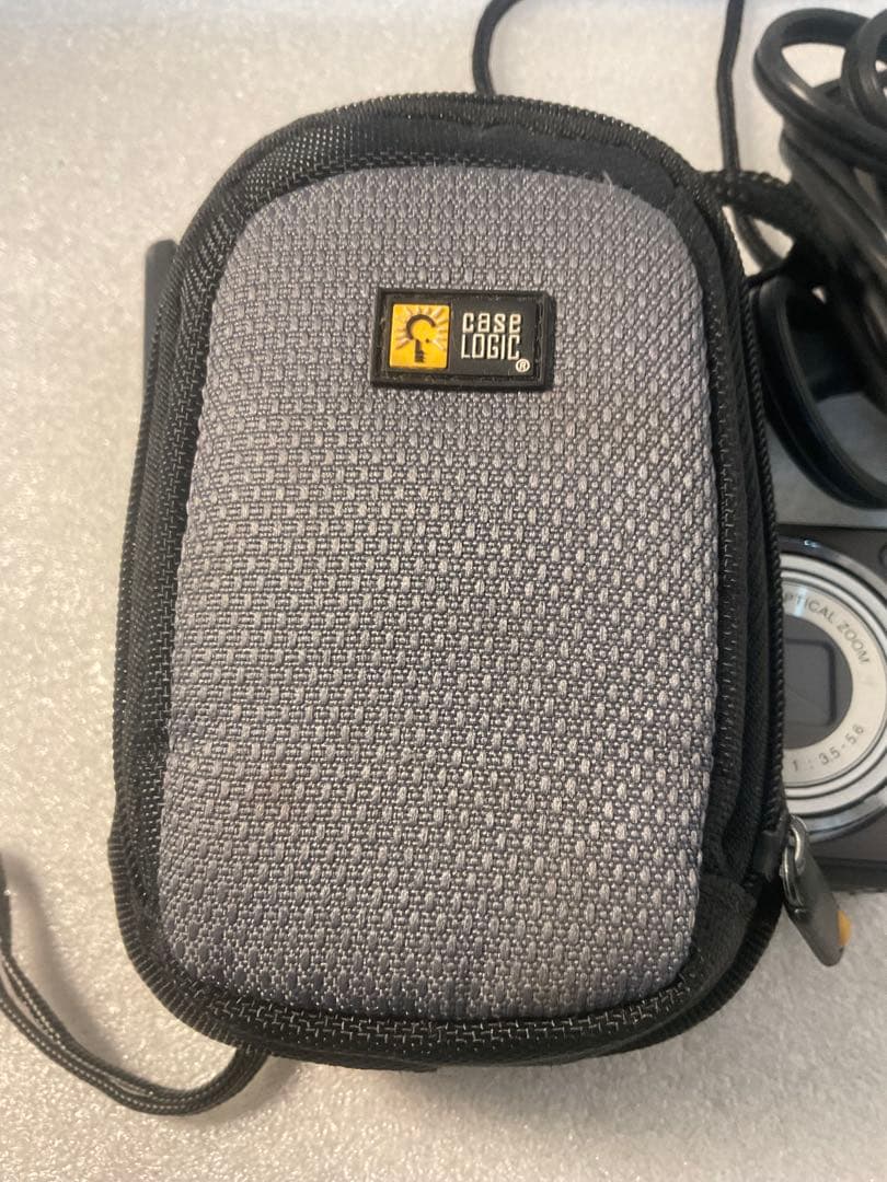 Nikon COOLPIX 10.0メガピクセル　(クールピクス) S550